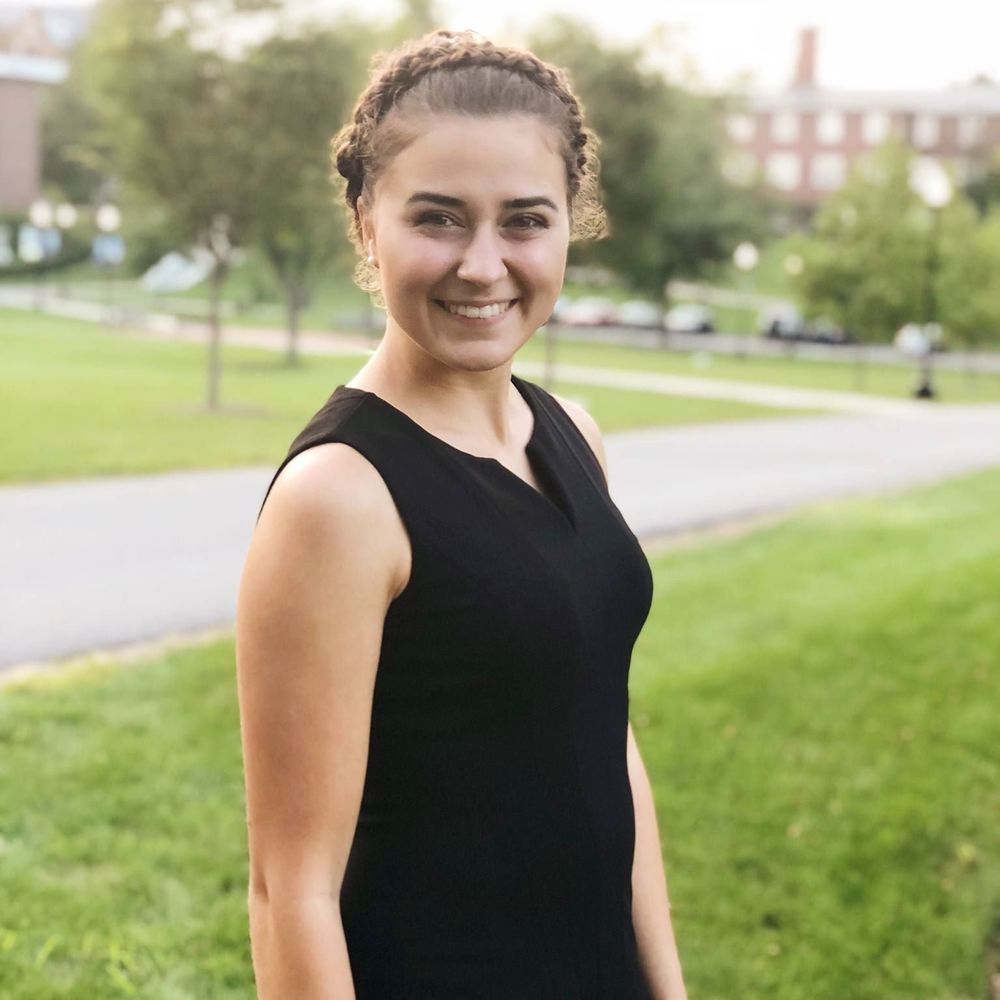 Meet your Posher, Elizabeth